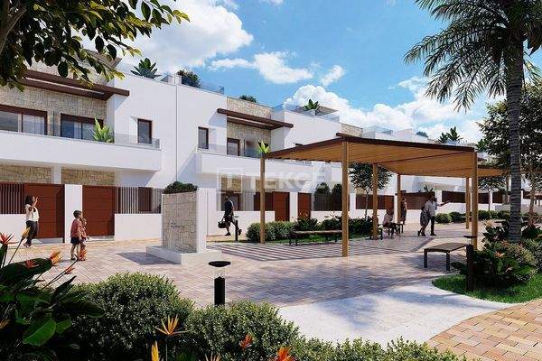 Elegant Townhouses in Vistabella Golf Community in Orihuela