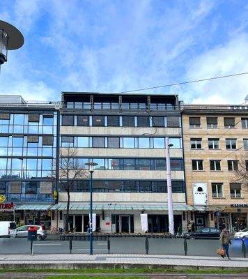 RICH - Außenaufnahme