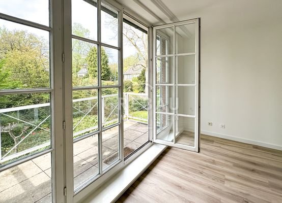 Zimmer mit Blick ins Grüne
