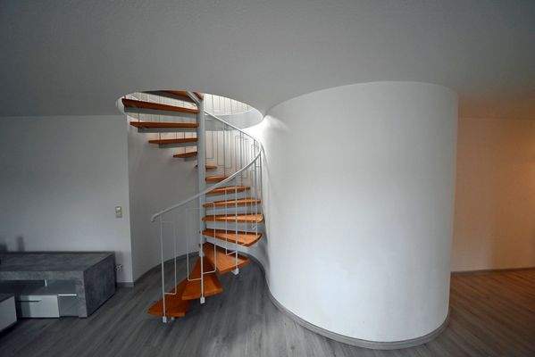 Treppe zur Galerie.jpg