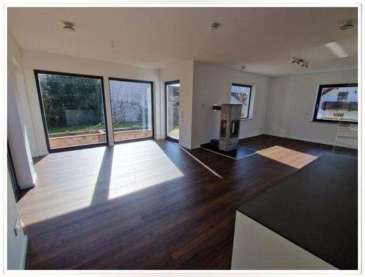 Wohnzimmer herrl. sonnig