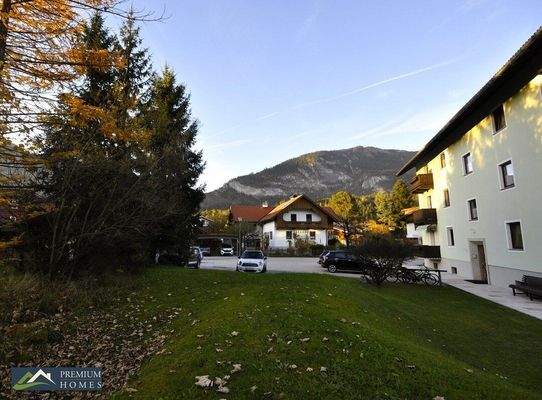 Moderne 3-Zimmer-Eigentumswohnung - Aussicht im Garten/Allgemeinflächen