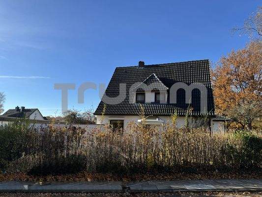 Ca. 45 m Straßenfront