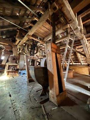 alle Böden sind intakt und begehbar