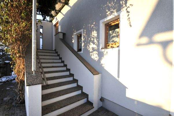 Aufgang zur 2. Einheit