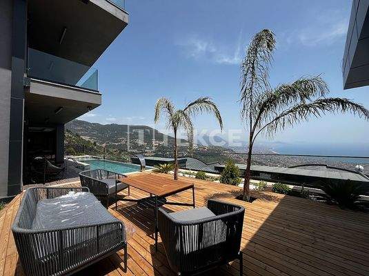 Villas with Panoramic Sea and City Views in Alanya Turkey