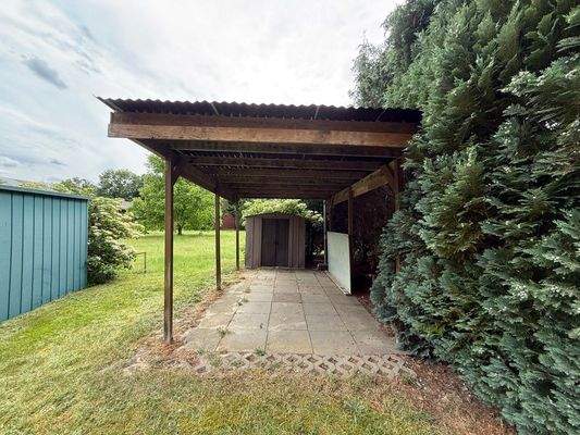 Carport