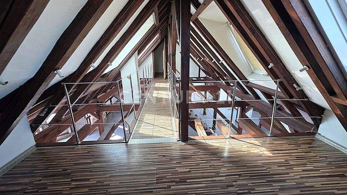 Offener Wohnbereich der DG Wohnung