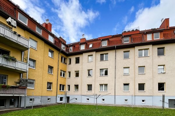 Dachgeschosswohnung zur Gartenseite