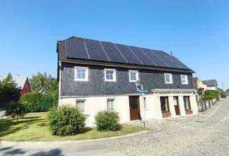 Haus Straßenansicht