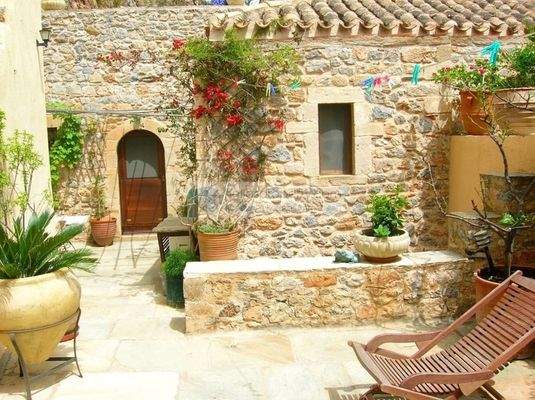 img_11a83587-0cb3-427b-99fe-c7cd2a392ec8