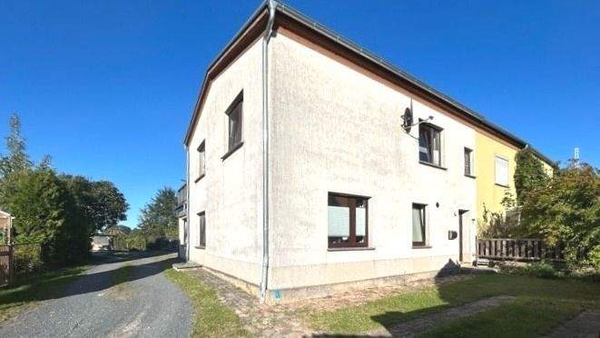 Gebäudevorderansicht