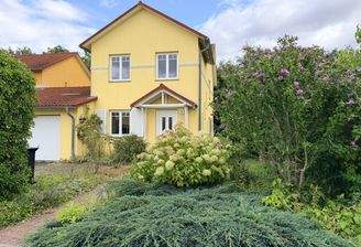 Hausansicht vorn 2.jpg