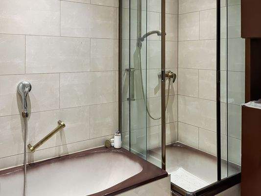 Badezimmer Ansicht II