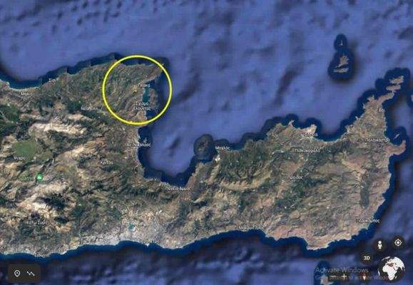 Kreta, Plaka Elounda: Meerblick-Grundstück mit Baulizenz für 1 Luxusvilla und 2 Apartments