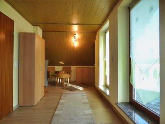 OG - Zimmer 5 Bild 1