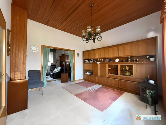 Wohnzimmer EG / Zugang Terrasse