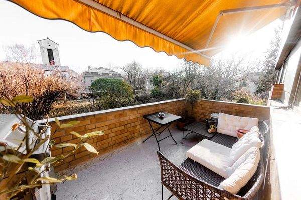 Süd/Ost Balkon mit Gartenblick