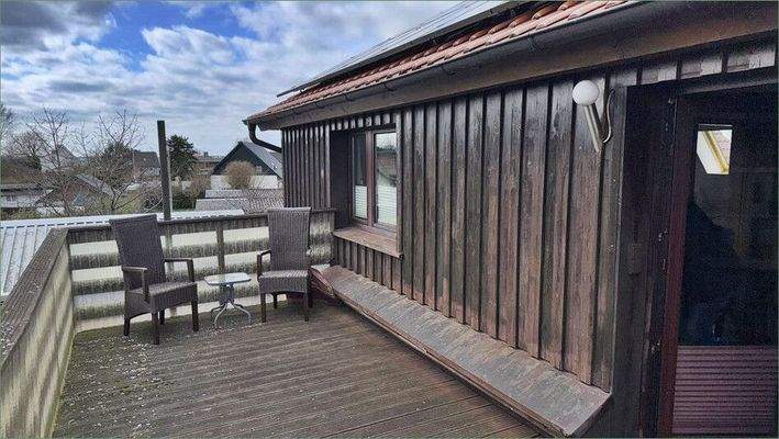 mit großzügigem Balkon