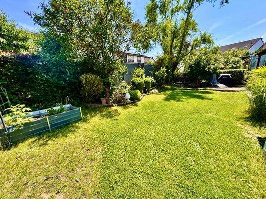 Garten mit Grillplatz