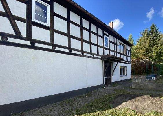 Stellfläche vor dem Haus