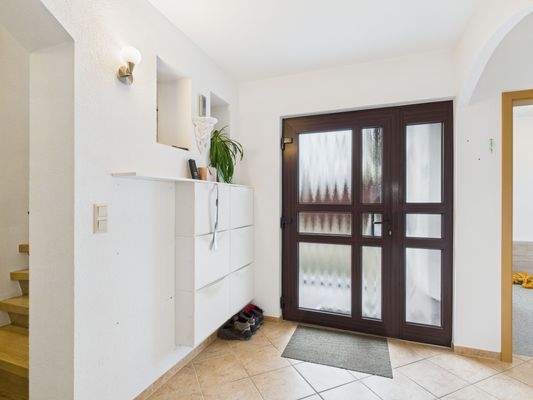 CAM04379G0-PR0076-STILL001