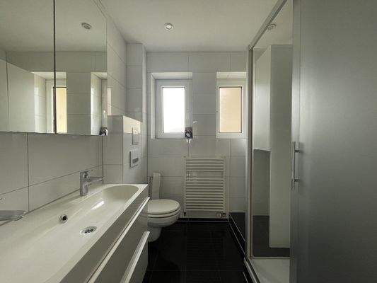 Duschbad mit Fenster