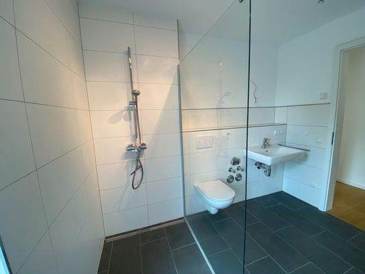 modernes Badezimmer