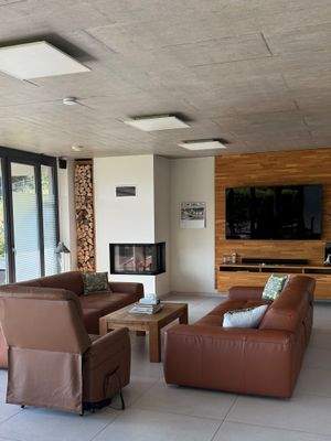 Wohnbereich mit Kamin