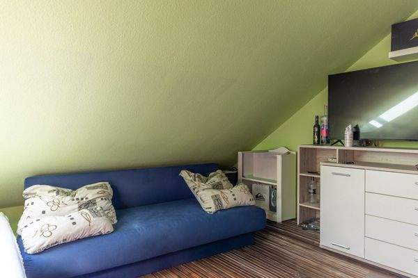 Schöne Aufteilung, Top-Ausstattung inkl. PV-Anlage