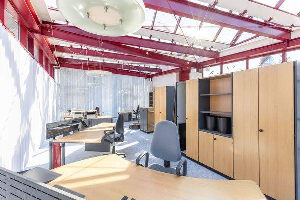 Bürofläche 2 (OG).jpg