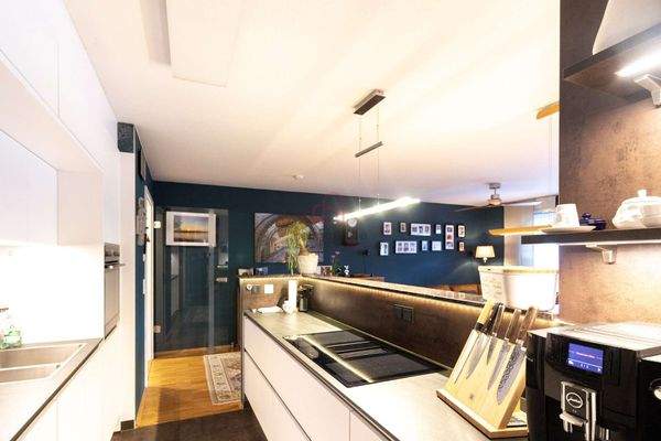 Arbeitsplatte mit viel Platz