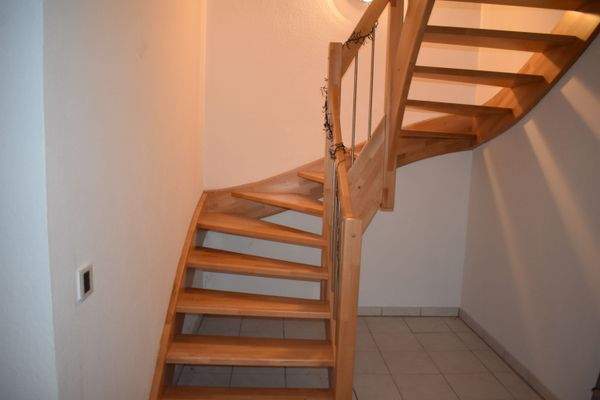 Abgang in den Keller