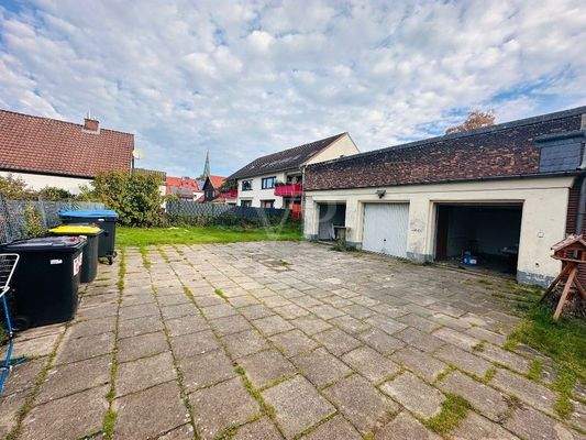 Innenhof mit Gemeinschaftsgarten