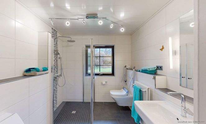 Barierearmes Bad im Erdgeschoss