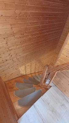 Treppenaufgang zum ausgebauten Dachgeschoss