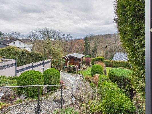 CAM04232G0-PR0049-STILL004