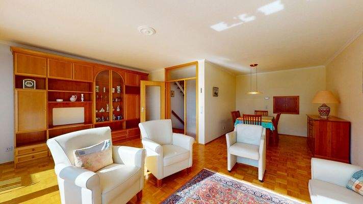 Wohn-/ und Essbereich