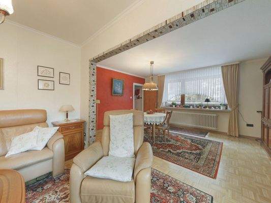 Haus vorne - offener Wohnbereich EG