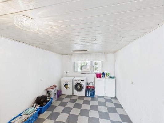 CAM03784G0-PR0065-STILL026