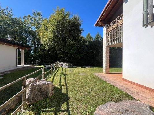 WhatsApp Image 2025-10-09 at 09.34.21 (3).jpeg