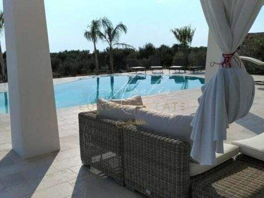 charakteristische Villa mit Pool in Santa Maria di Leuca