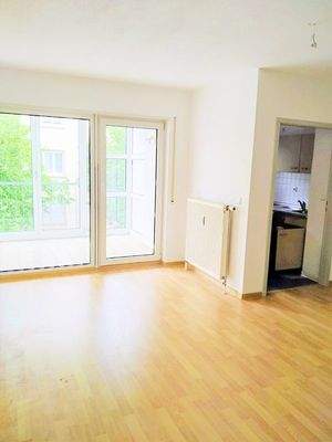 Wonhzimmer mit Blick Küche