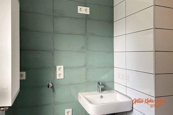 Bad mit Waschmaschinenanschluss