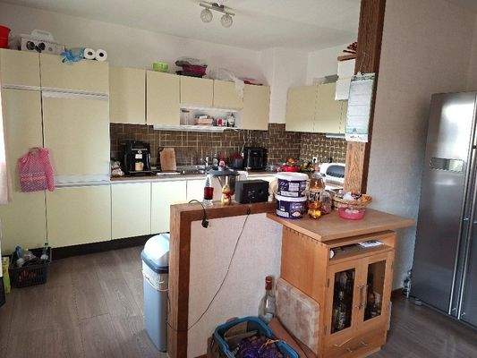 Küche mit Einbauküche im 1.OG