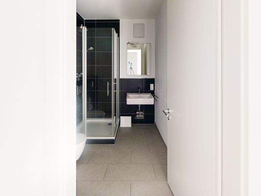 Badezimmer mit Dusche