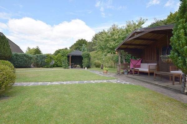 Trotz seiner Größe ist der Garten pflegeleicht gestaltet