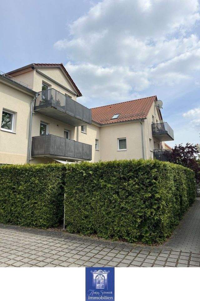Verlockende Familienwohnung mit Balkon! Tageslichtbad! - Foto 2