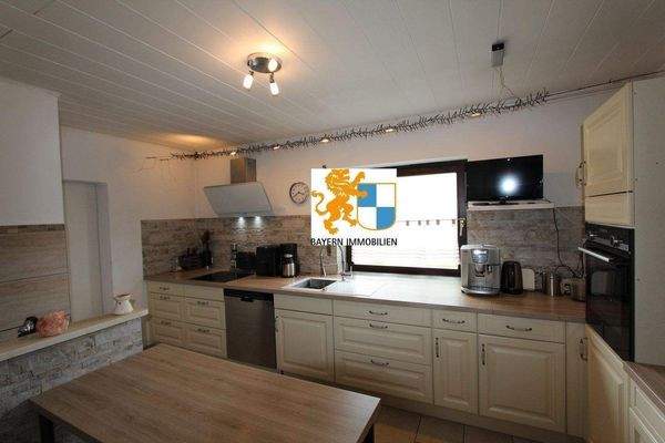 Einbauküche - hochwertige Ausstattung 