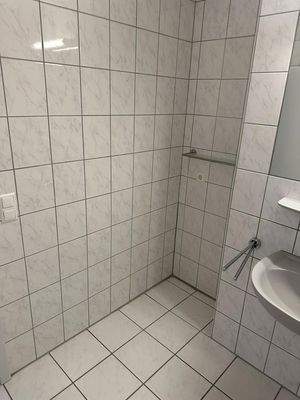 Bad (Platz f. Waschmaschine)